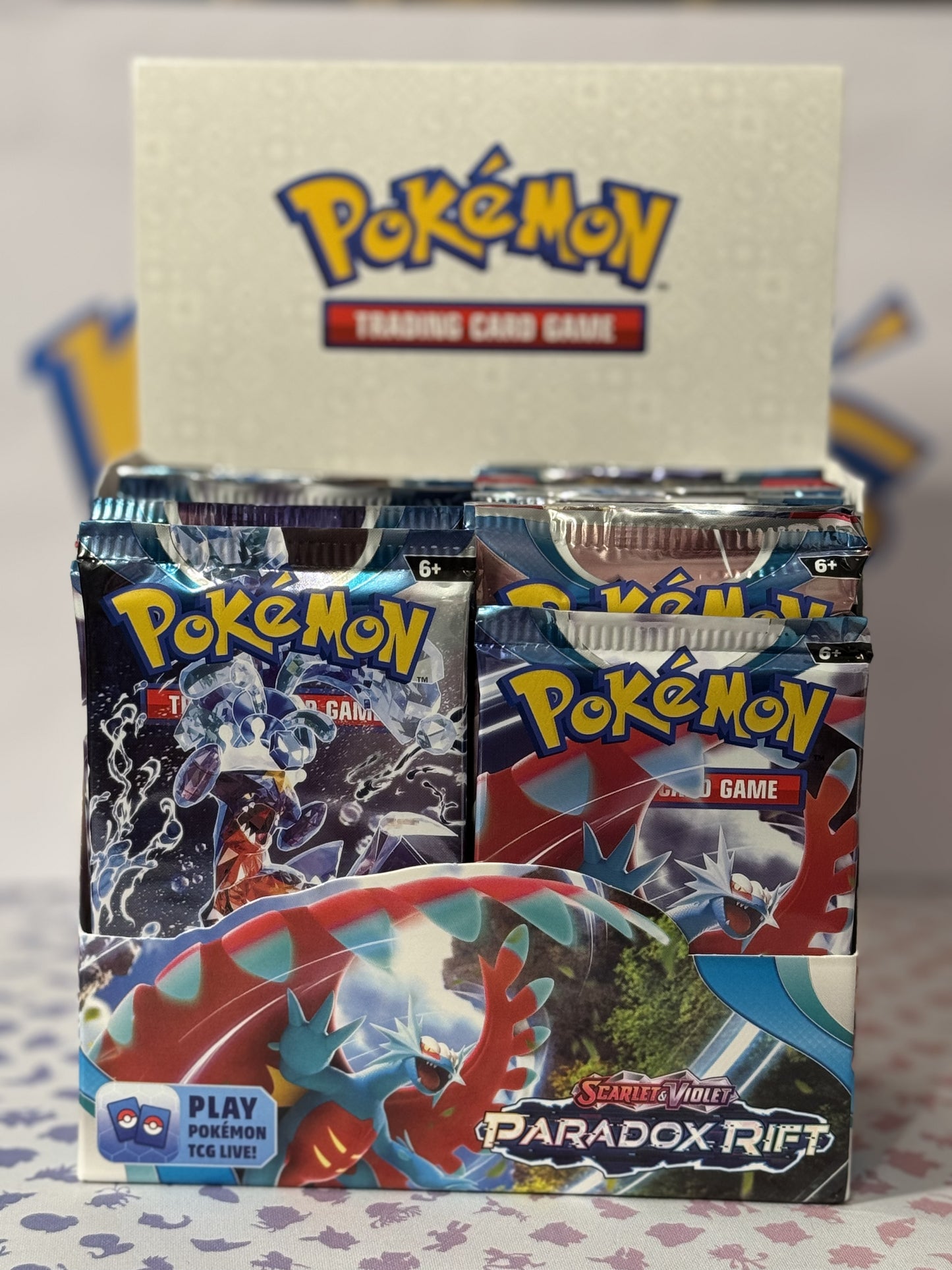Pokémon TCG: Scarlet & Violet 4 - PARADOX RIFT