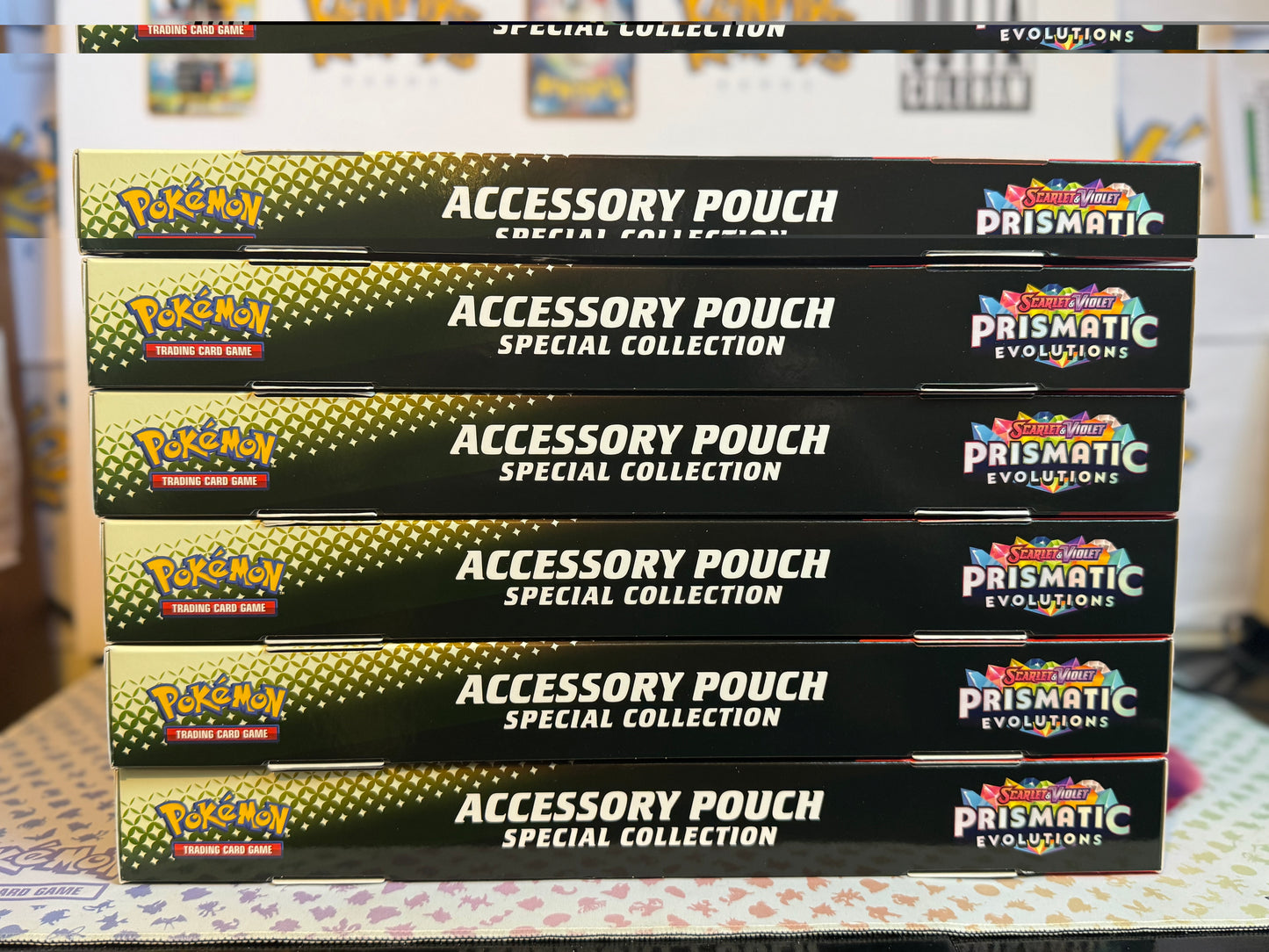 Pokémon TCG: Scarlet & Violet 9 - Prismatic Evolutions Accessory Pouch