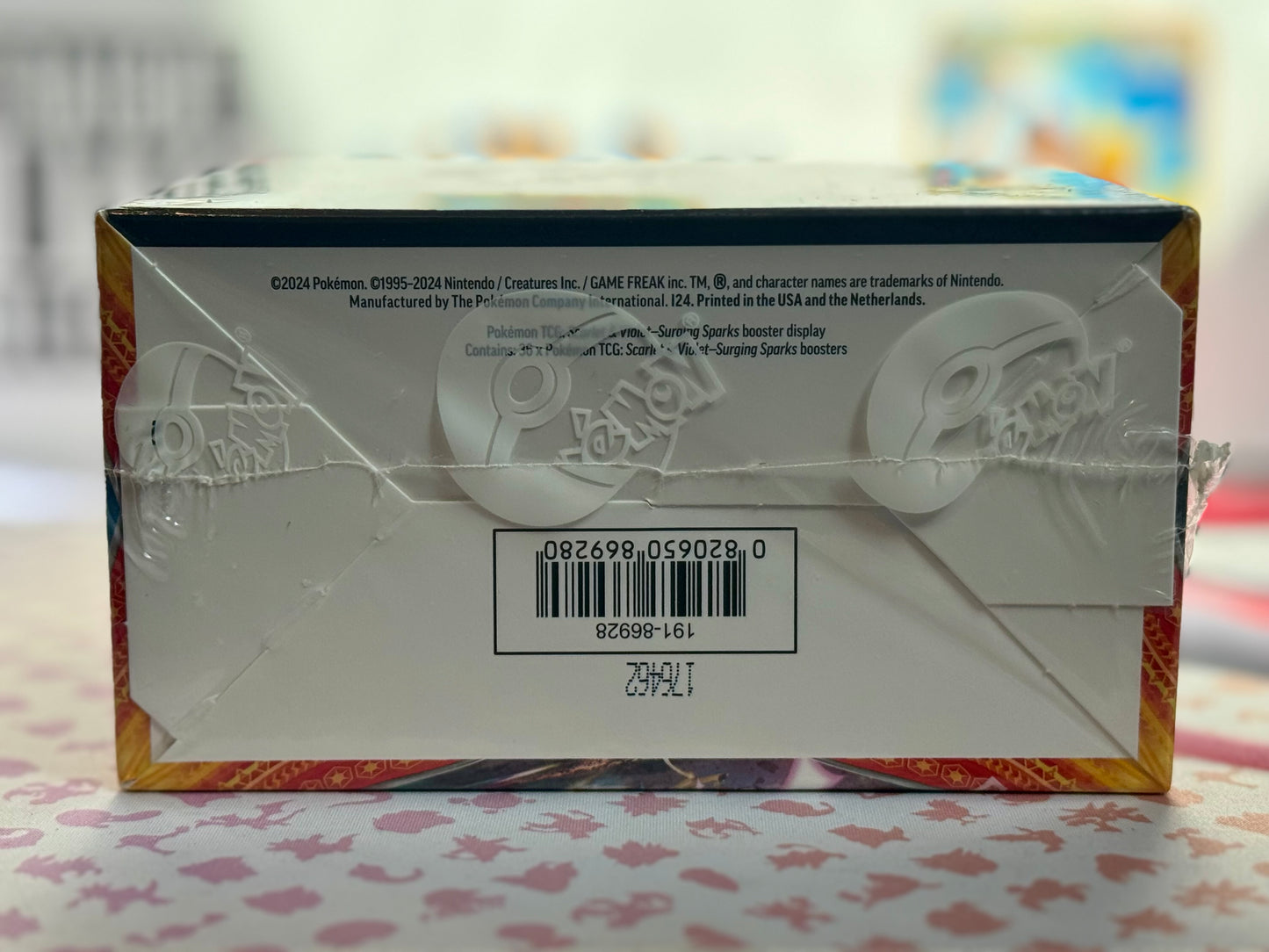 Pokémon TCG: Scarlet & Violet 8 - SURGING SPARKS booster box
