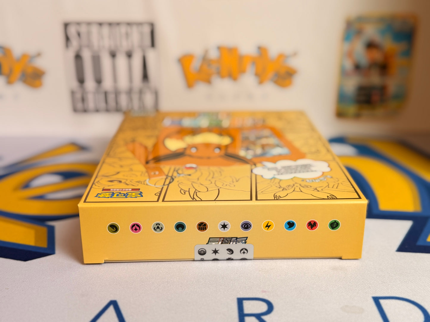 Pokémon TCG: CSGC Eevee Display Set Blind Box